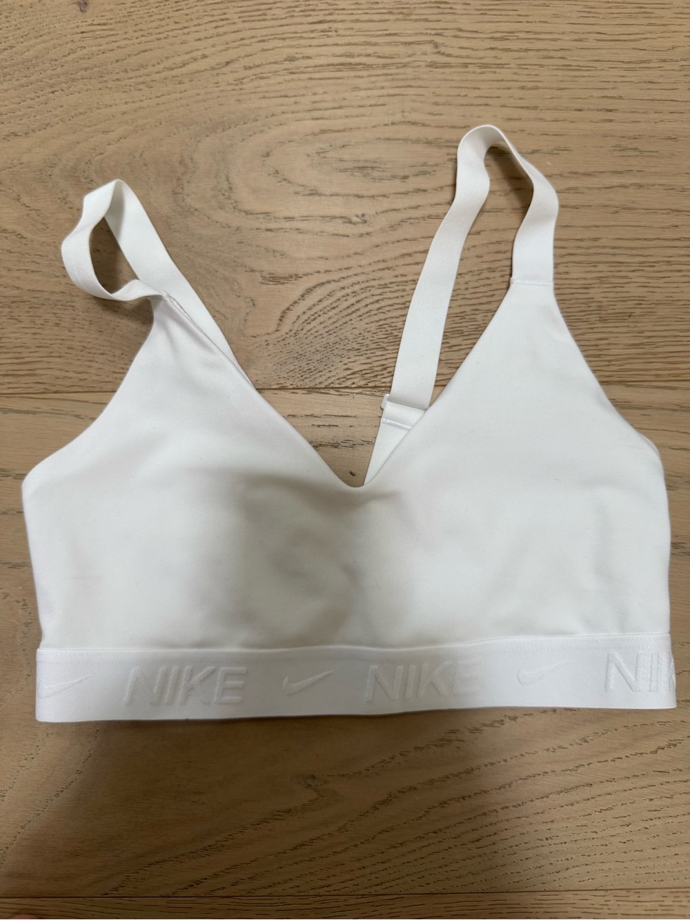 Nike White Padded Wireless Light-Support Sports Bra